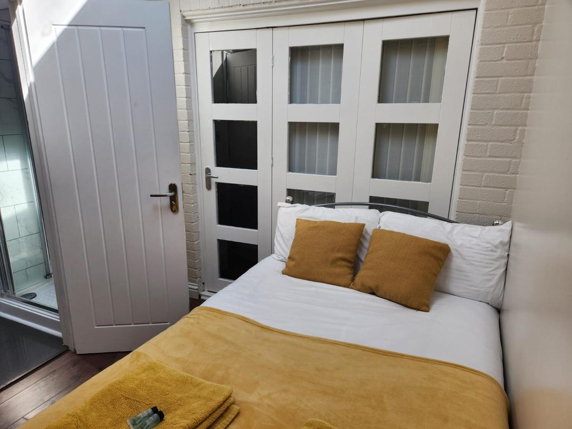 Home Away From Home London Exterior photo