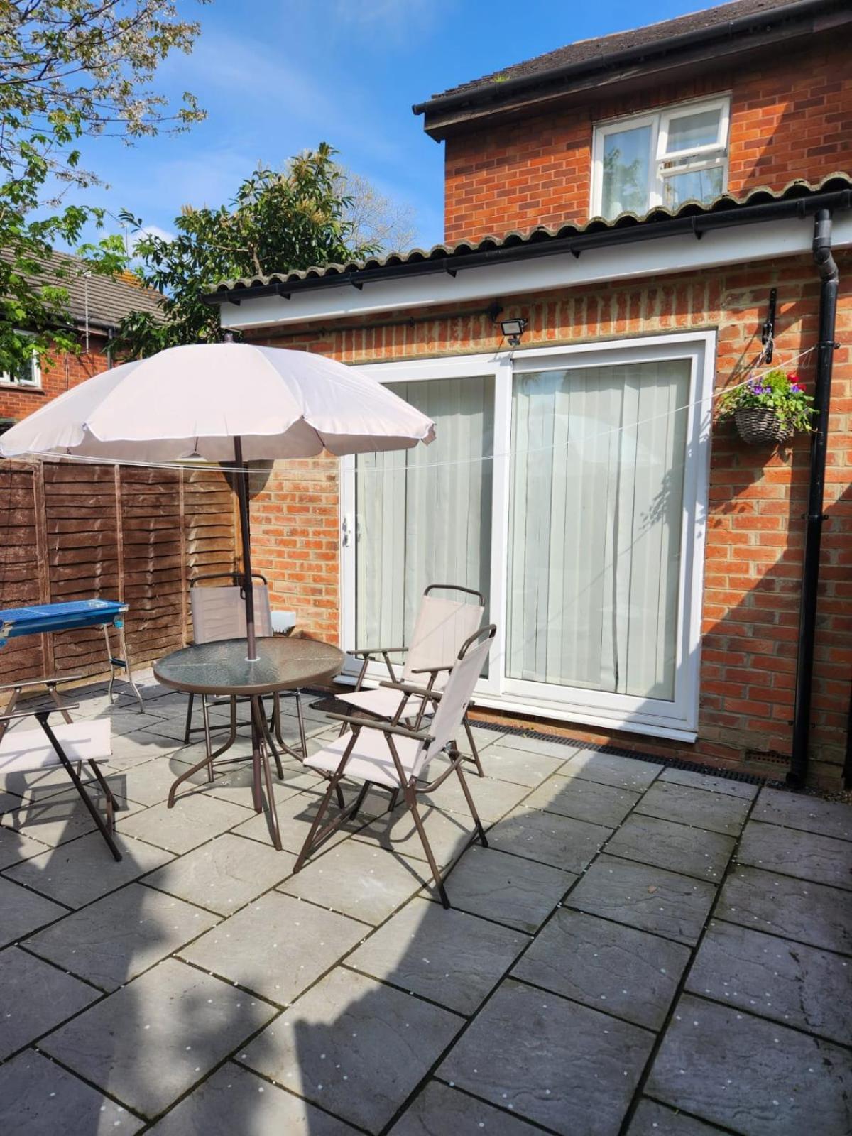 Home Away From Home London Exterior photo